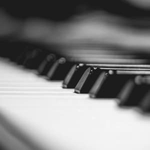 Classic Moments - Easy Listening Piano