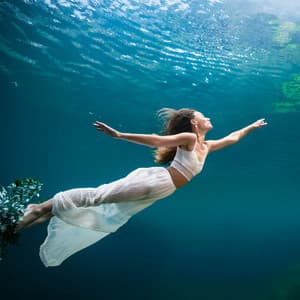 Music For Floating Between Thoughts And Dreams - Relaxed Attitude