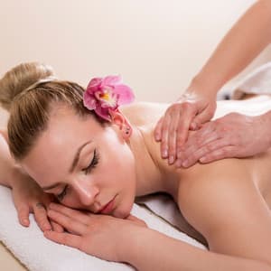 Drizzling Piano Dreams: Rainy Massage Serenades - Piano for Sleep