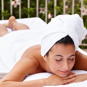 Spa Resonance: Piano Rain's Calm Retreat - Piano and Rain