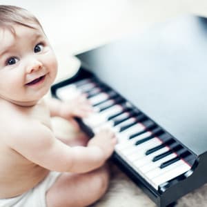 Harmony in Baby's Eyes: Reflective Piano Resonance - Coffee Shop Piano Jazz Playlist