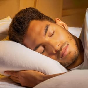 Melodías Nocturnas Relajantes: Música Para Un Sueño Tranquilo - Murmullos Del Cielo