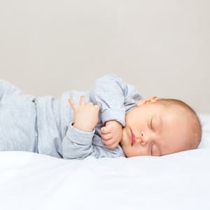 Dreamy Chill Music: Baby Sleep Soundscapes by the River - Riverside Underground