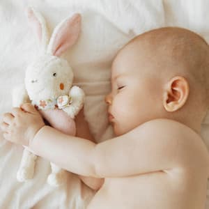 Tranquil Music for Baby's Serene Sleep - Shower Sounds