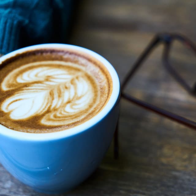 Café Calm: Jazz du dimanche, Mélodies lounge douces pour prendre un café et se détendre - Café Chill Jazz Fond