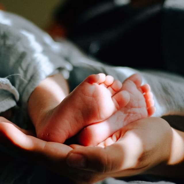 Lofi Baby Grooves: Soothing Sounds for Tiny Ears - Hip-Hop Lofi Chill