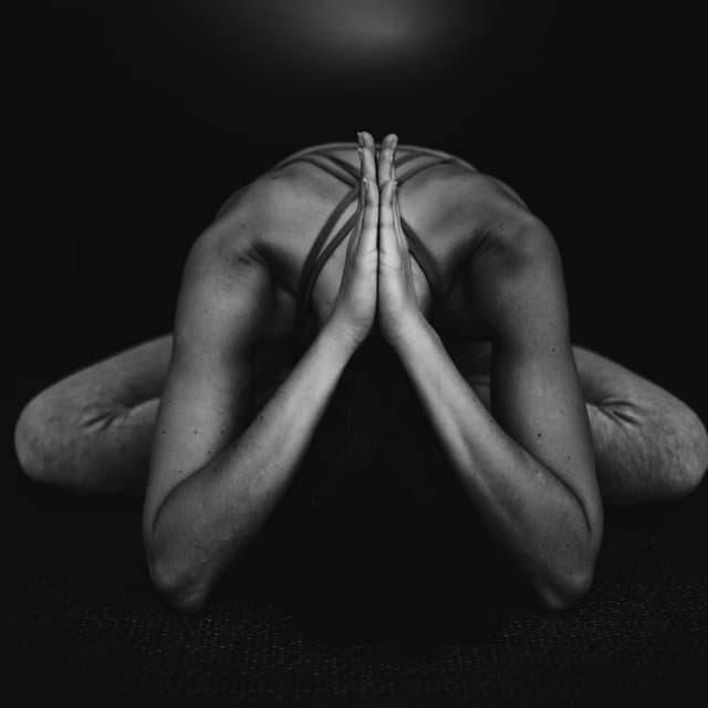 Calm Meditation Flow: Lofi Ambience for Mindful Practice - Coffe Lofi