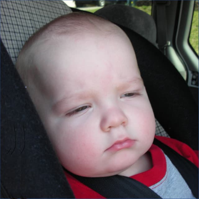 Falling Asleep Listening to the Sounds of the Road - All Night White Noise