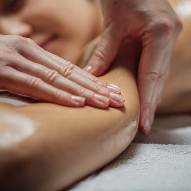 Gentle Massage with Soothing Lofi Music - Lofi Place