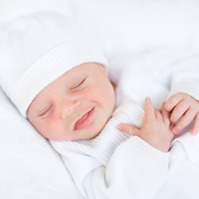 Baby Sleep Music with Relaxing Lullaby Tunes - Joyous Melodies