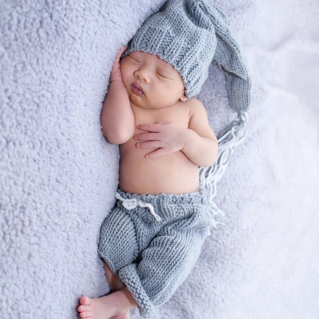 Baby Sleep Relaxation with Gentle Lullaby Tunes - Smooth Groove Masters